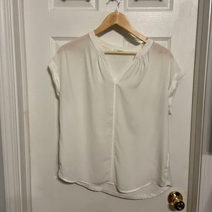 White shirt-sleeve blouse